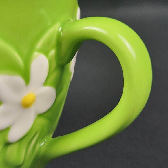 Starbucks Coffee Green Embossed Daisy Mug 2006 16oz Collectible - Picture 5 of 9